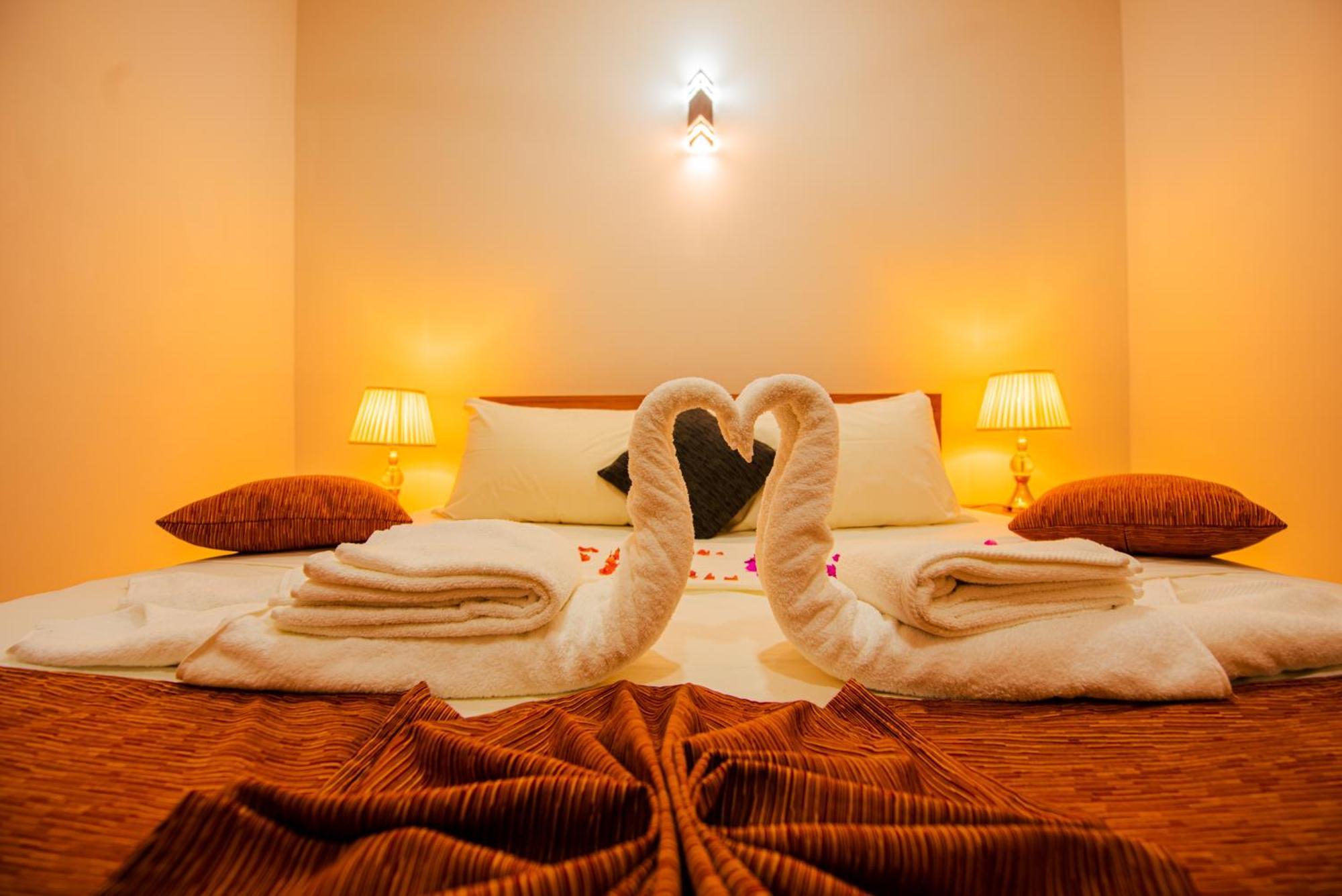 C B S Resort Udawalawe Bagian luar foto