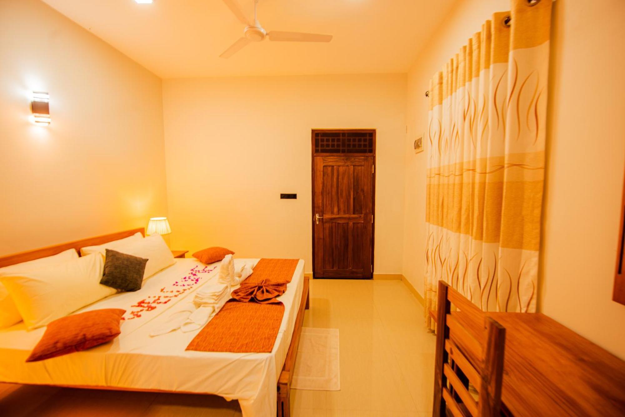 C B S Resort Udawalawe Bagian luar foto